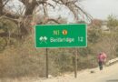 Baotledi go tšwa Zimbabwe ba tsena Afrika Borwa ba tla thoma go lefa ge go agwa kgoro ya go lefa (toll gate) mollwaneng wa Beitbridge